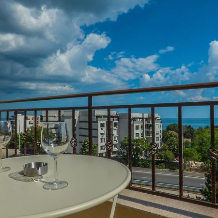 Private Apartment In Cypress Complex 15 바르나 외부 사진